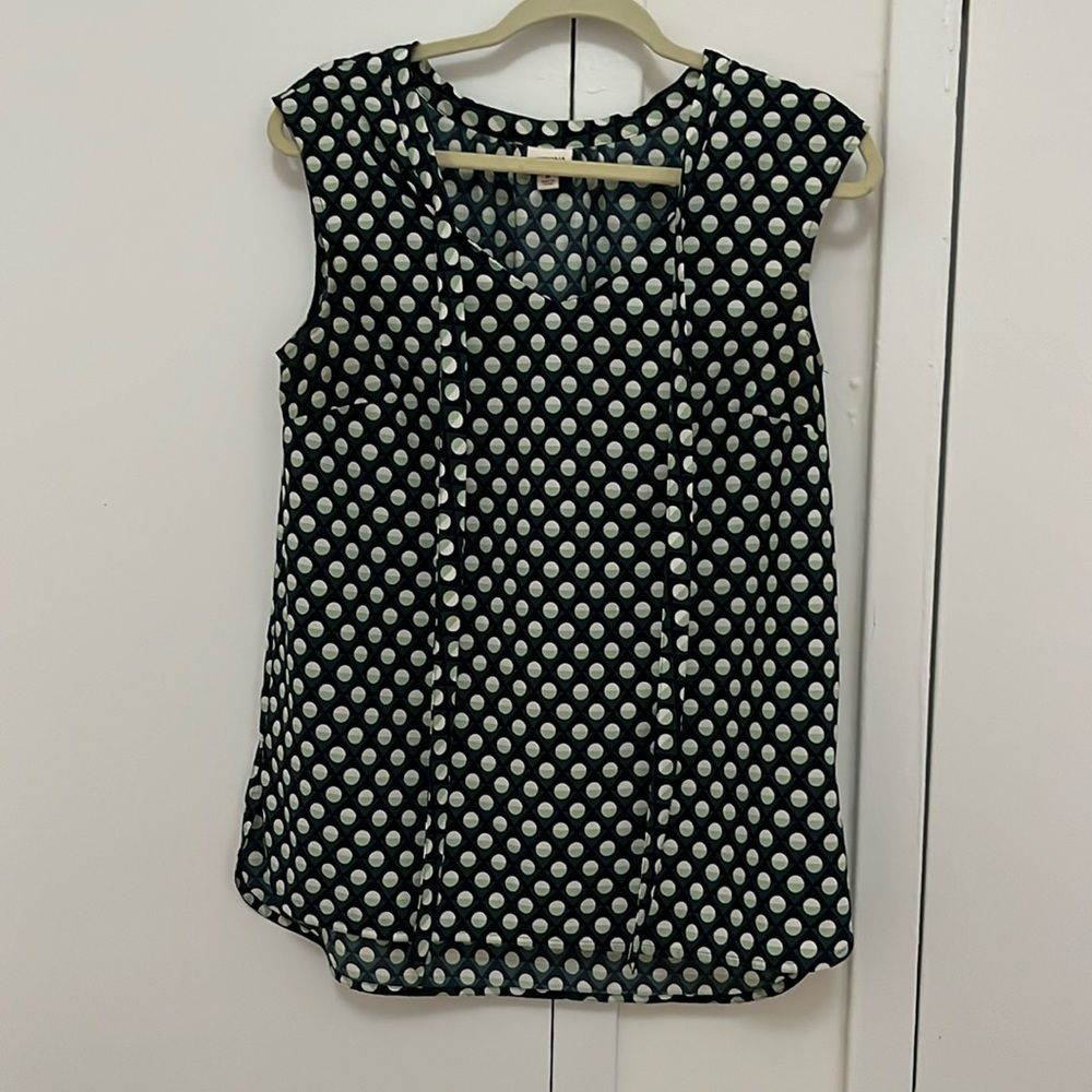 Sleeveless top